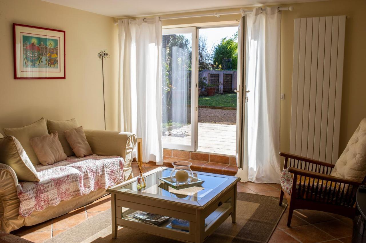 ¨Gite Du Cafe Suquet Giroussens Экстерьер фото